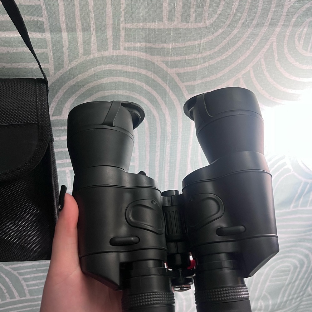Vivitar 10x50 Binoculars w/ Carry Case Strap Black - Picture 6 of 7